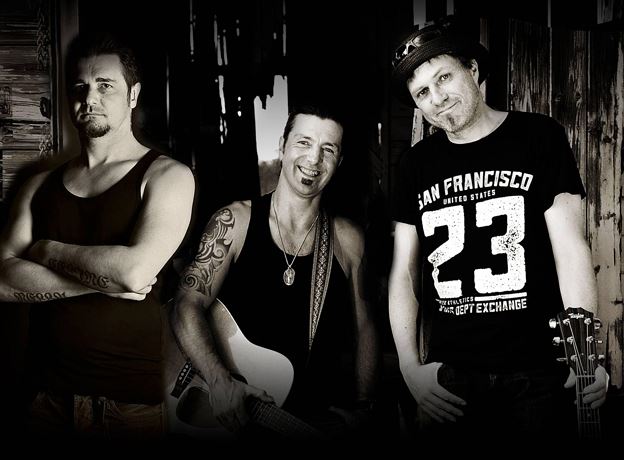 Live music with 'Becks Company'